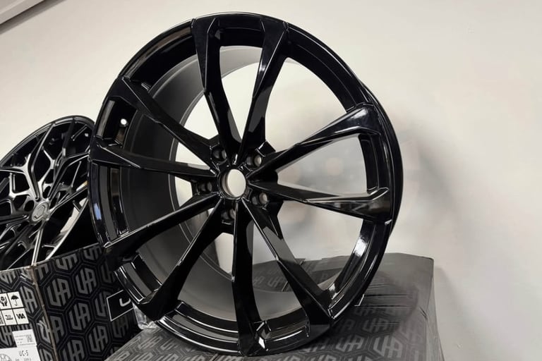 image for 23” Genuine Lamborghini Urus Alloy wheels 5x130