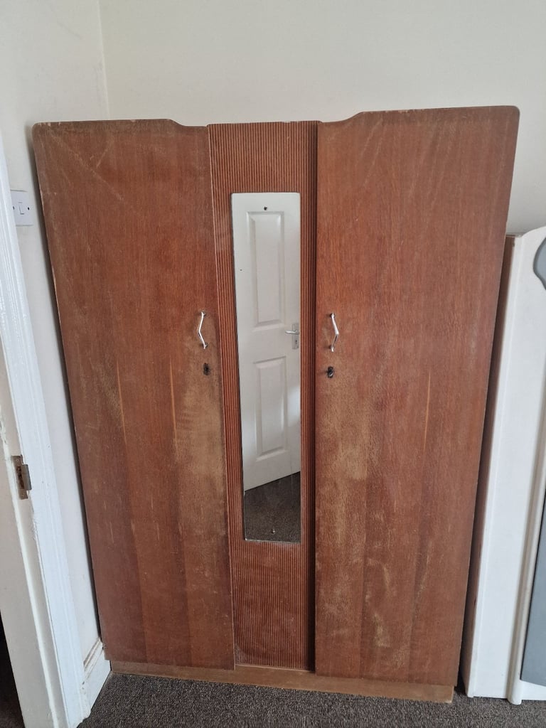 image for Wardrobe for Free