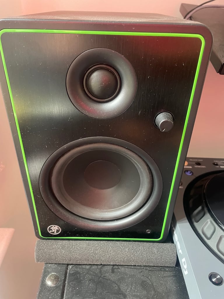 image for Mackie CR5 speakers