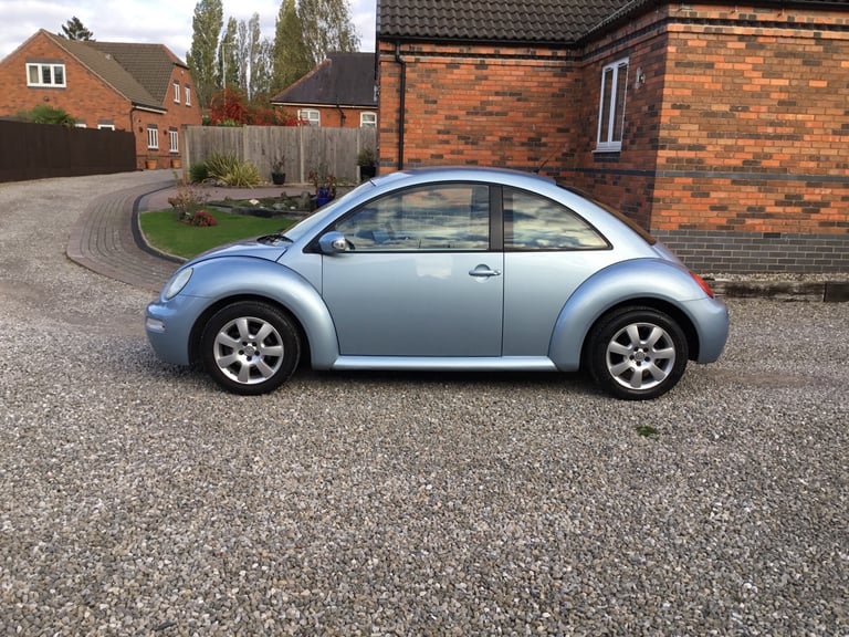 VW BEETLE 2.0.HATCHBACK 