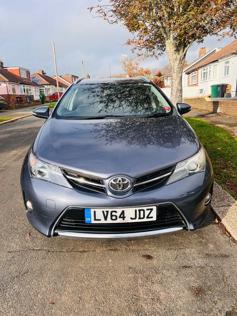 image for Toyota, AURIS, Estate, 2014, Manual, 1598 (cc), 5 doors