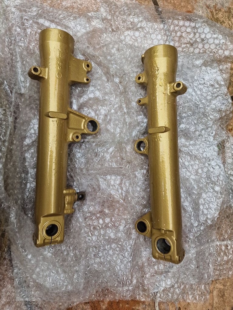 Pan european wheels and fork bottoms in gold
