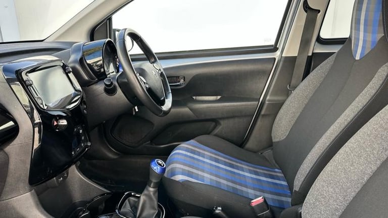 2018 Peugeot 108 1.0 72 Collection 5dr HATCHBACK PETROL Manual