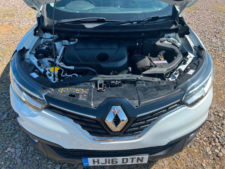 2016 RENAULT KADJAR DYNAMIQUE NAV WHITE EURO 6 SALVAGE DAMAGED REPAIR CAT S SUV
