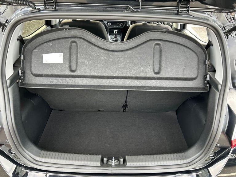 2024 Hyundai i10 1.0 Premium Hatchback 5dr Petrol Auto Euro 6 (s/s) (63 ps) Hatchback PETROL Auto...