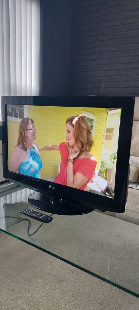 32 inch LG Freeview Tv