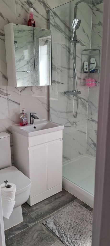 Room to rent in share house  ( NO agent please)