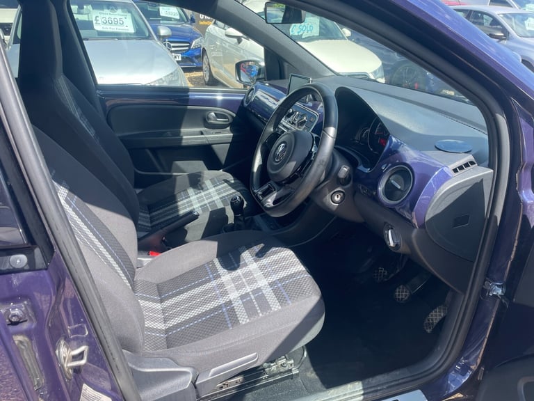 2015 Volkswagen up! 1.0 Club Up 5dr HATCHBACK Petrol Manual