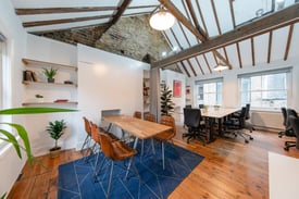 (Clerkenwell) Private Offices: 5 to 21 desks | Serviced Rental