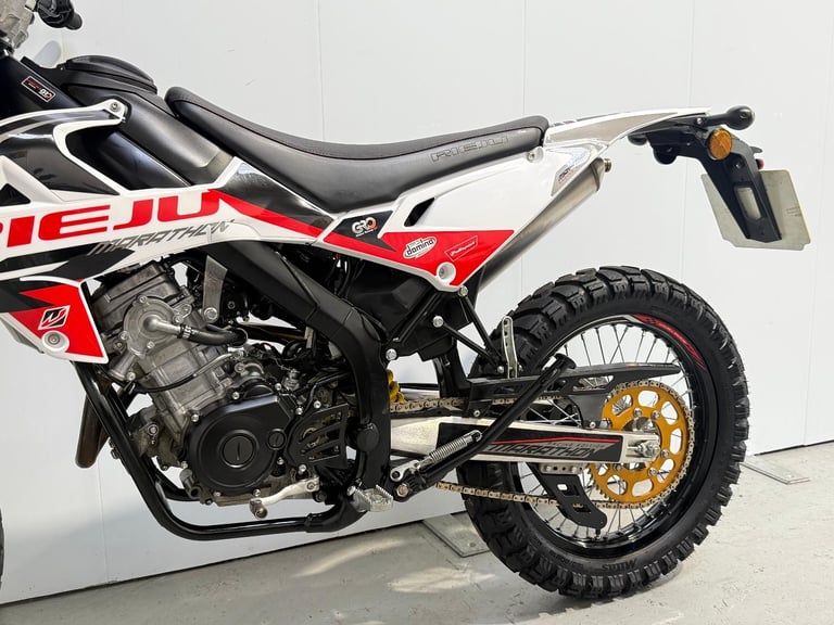 Rieju MRT Marathon Pro 125 2023 Only 3563miles Nationwide Delivery Available 