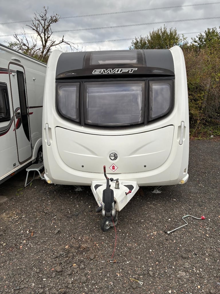 2012 Swift Conquer 570