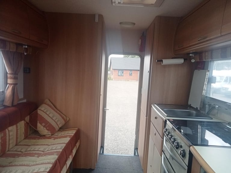 AUTOCRUISE VISTA (STUMPY) 2 BERTH 