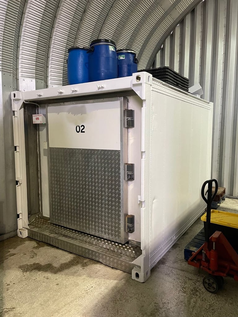 image for Govi 10ft Refrigerated Container (Fridge & Freezer)