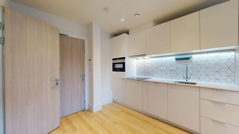 🏡 Modern 1-Bed Flat + Gym & Cinema | Flexible Tenancy | Co Lets & Subletters – Raynes Park SW20