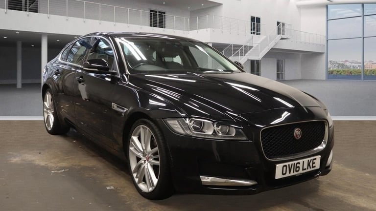 image for 2016 Jaguar XF 2.0d Prestige 4dr Auto SALOON DIESEL Automatic