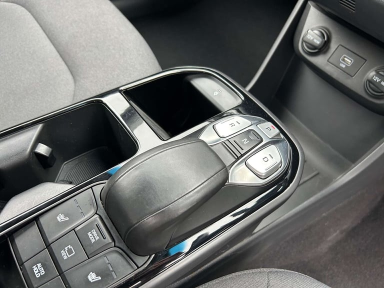 2020 Hyundai IONIQ 100kW Premium 38kWh 5dr Auto HATCHBACK ELECTRIC Automatic