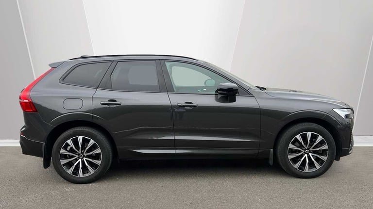 2022 Volvo XC60 2.0 B4D Plus Dark 5dr AWD Geartronic SUV Diesel Automatic