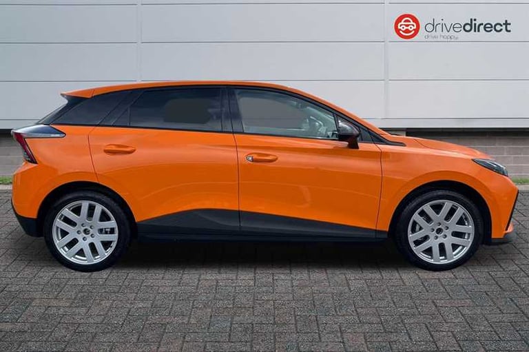 2025 MG MG4 64kWh Trophy Long Range Hatchback 5dr Electric Auto (203 ps) Hatchback Electric Autom...