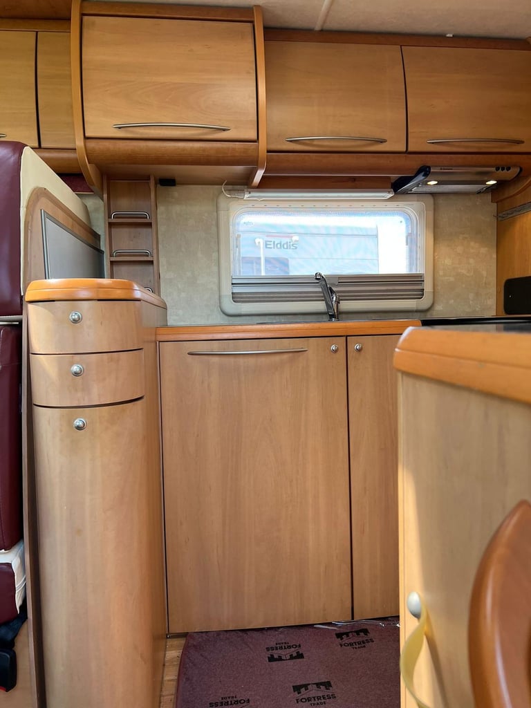 2004 - Swift Kon Tikki - 2.8ltr - 48,000 miles - 2 berth / 2 belts 