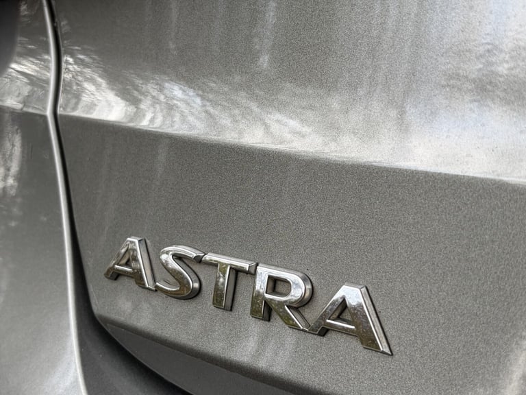 VAUXHALL ASTRA 1.4 i Turbo SRi 2017