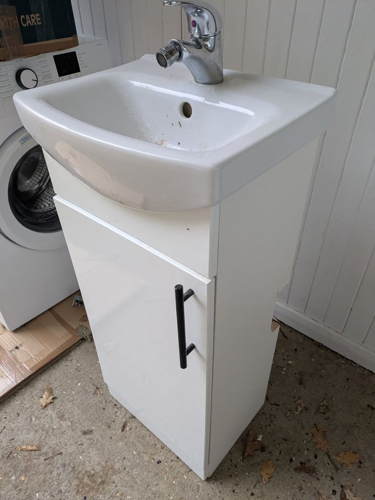 40cm Ensuite Sink tap basin toilet bathroom vanity unit