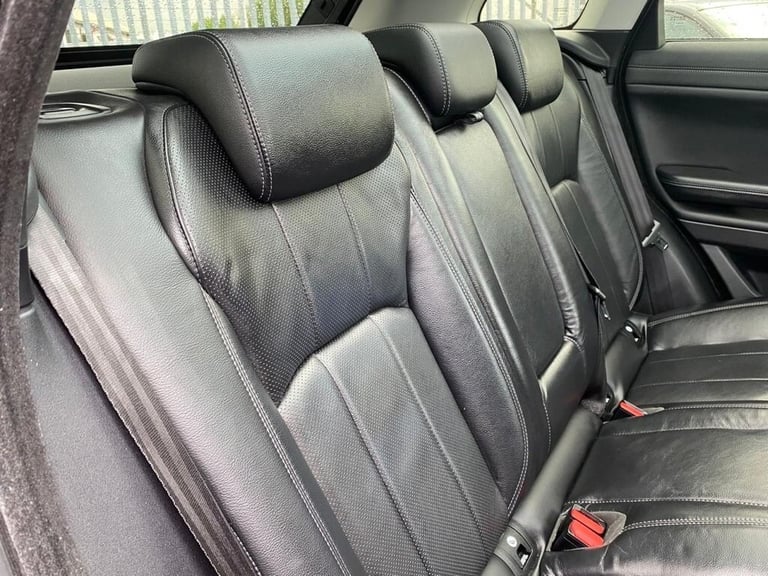 2016 Land Rover Range Rover Evoque 2.0 TD4 SE TECH 5d 177 BHP Estate Diesel Manual