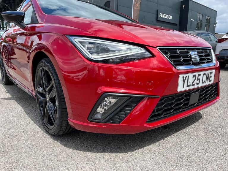  SEAT Ibiza HATCHBACK 1.0 TSI 1 15 FR BLACK EDITION 5DR DSG Petrol