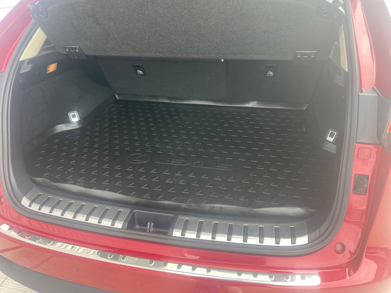 2017 Lexus NX 2.5 300h Premier SUV 5dr Petrol Hybrid E-CVT 4WD Euro 6 (s/s)