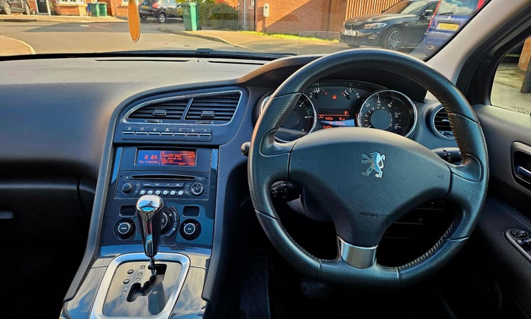 Peugeot 5008 Allure Automatic 