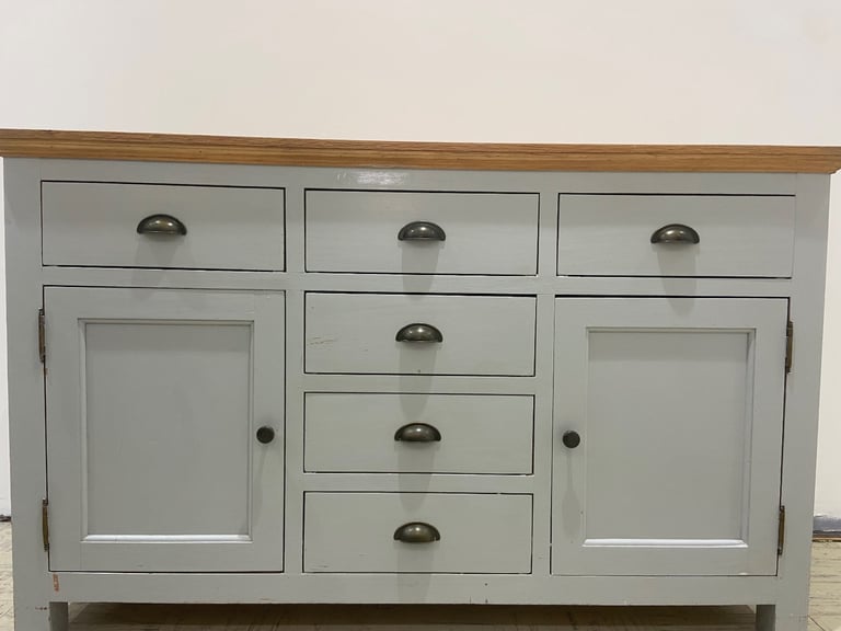 Oak veneer sideboard 
