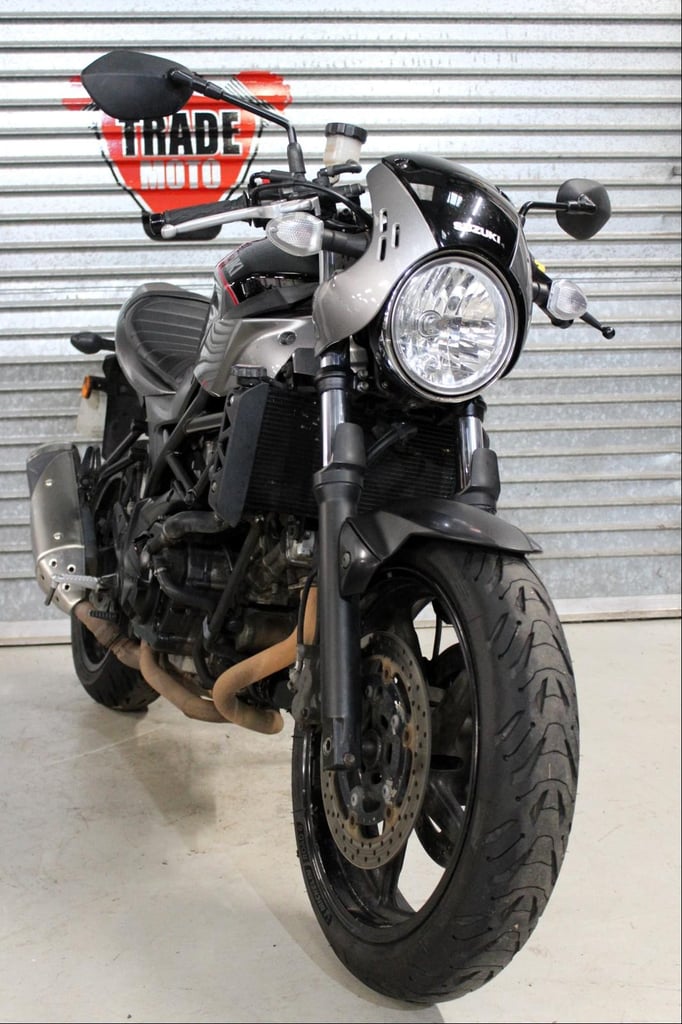 2018 68 SUZUKI SV 650 X XAU L8 SV650 CAFE 31K HPI CLEAR NEW MOT JUST SERVICED