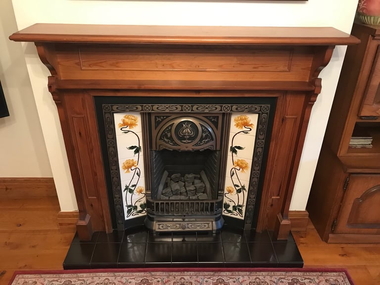 image for Gas fire and fireplace (not hearth)