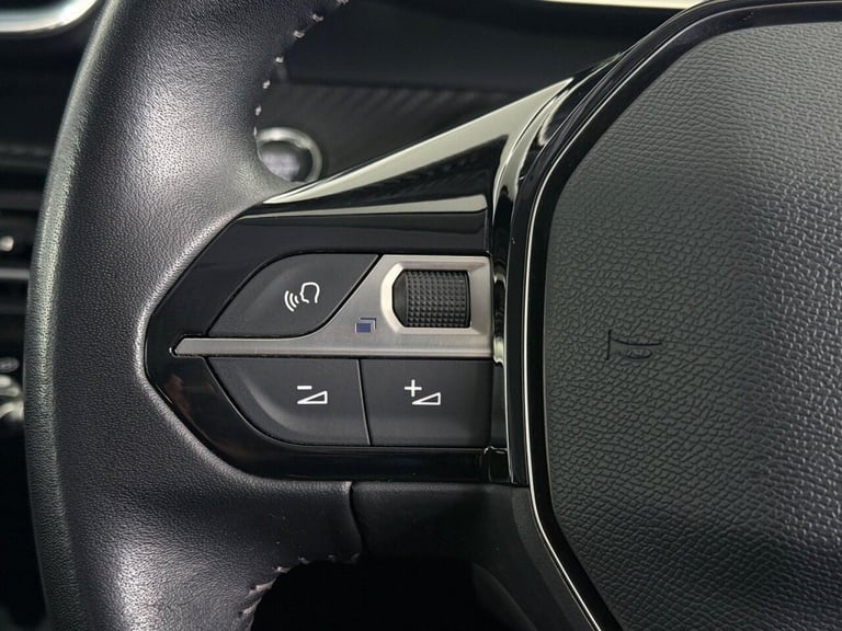 2020 Peugeot 2008 1.2 PureTech Allure Premium Euro 6 (s/s) 5dr HATCHBACK Petrol Manual