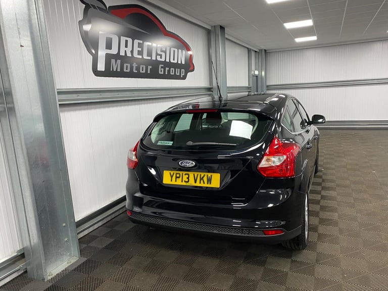  Ford Focus 1.0T EcoBoost Titanium Euro 5 (s/s) 5dr Petrol Manual