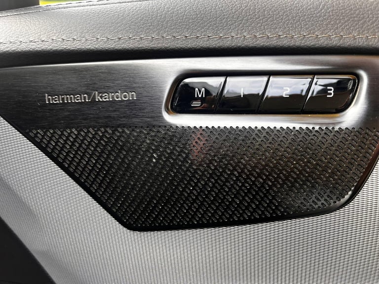 2023 Volvo XC90 2.0h T8 Recharge 18.8kWh Plus Auto 4WD Euro 6 (s/s) 5dr ESTATE Petrol/Electric Hy...