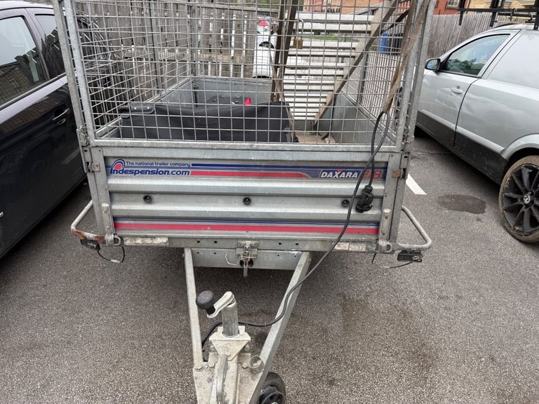 Tilt trailer