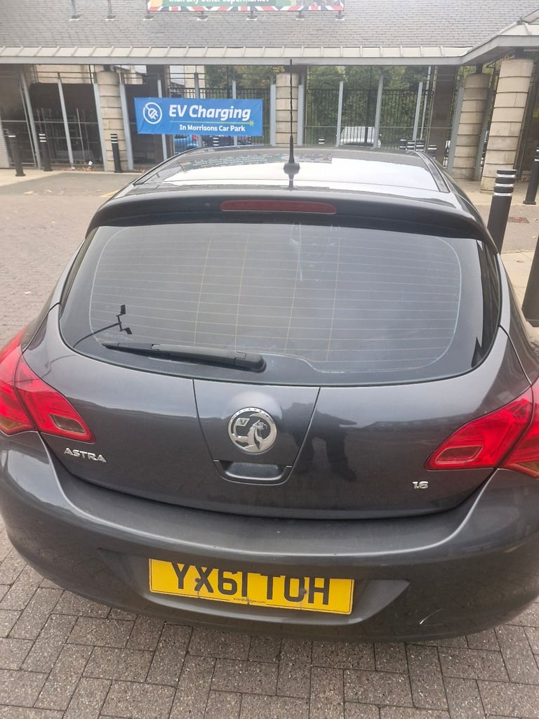 Vauxhall, ASTRA, Hatchback, 2011, Manual, 1598 (cc), 5 doors