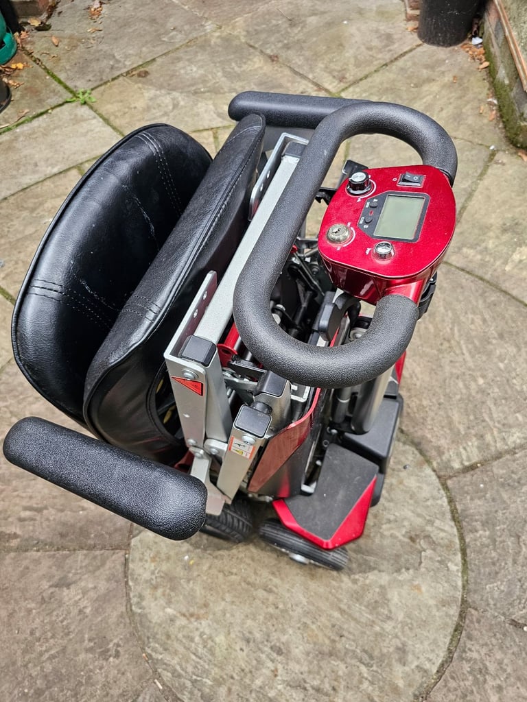 Drive Devilbiss AutoFold Elite Auto Folding Mobility Scooter With Suspension