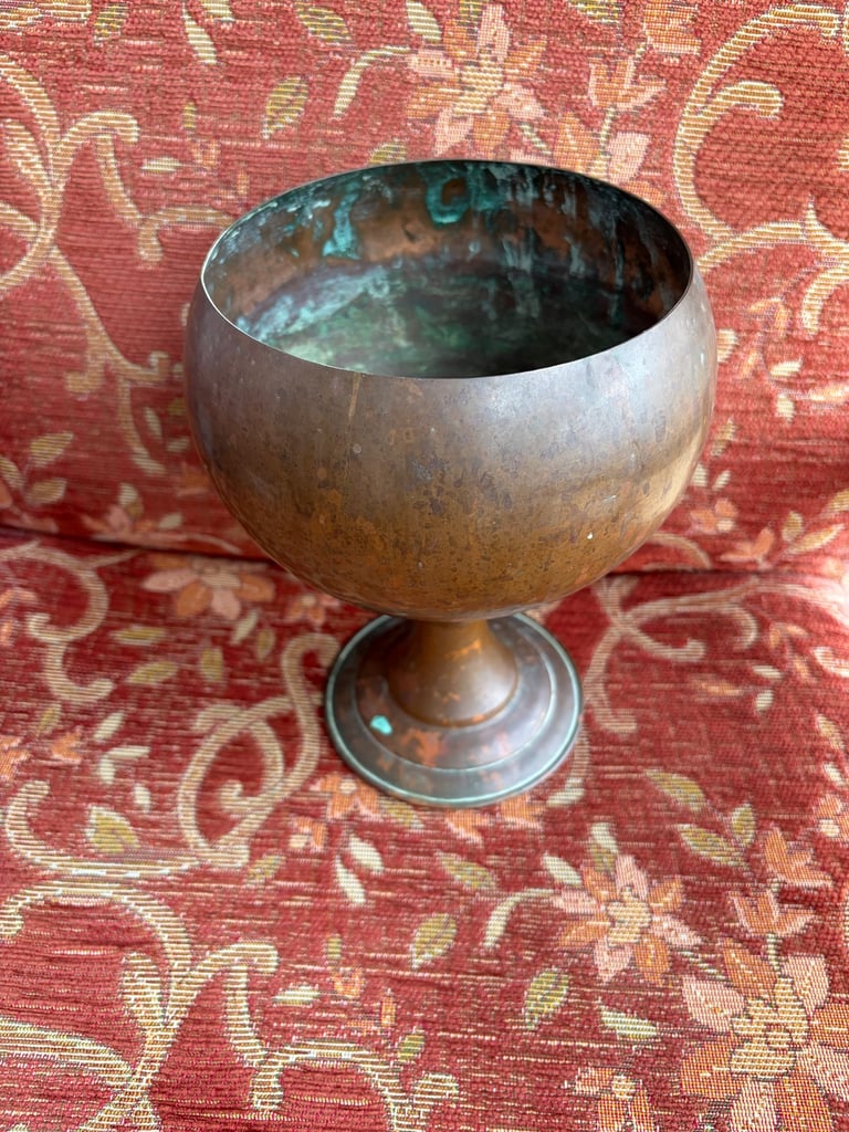 Large antique vintage plant pot with patina 