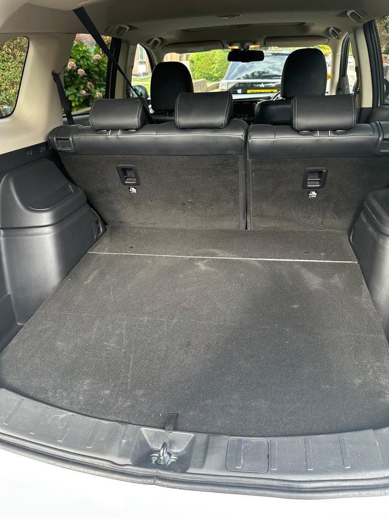MITSUBISHI OUTLANDER 2015