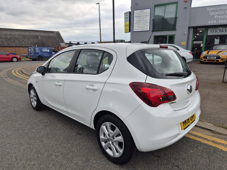 2018 Vauxhall Corsa 1.4i ecoTEC Design Hatchback 5dr Petrol Easytronic Euro 6