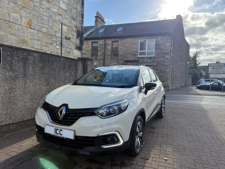 image for 68 RENAULT CAPTUR PLAY TCE TURBO 5DR WHITE BODYKIT BLACK ROOF BI-COLOUR ALLOYS