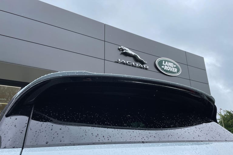 2025 Land Rover Range Rover Evoque 1.5 P270e Dynamic SE 5dr Auto ESTATE PETROL/ELECTRIC Automatic
