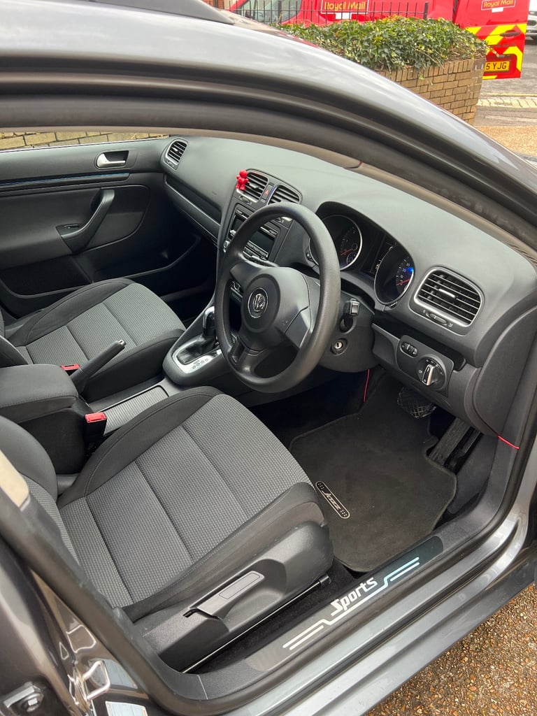 Volkswagen, GOLF, Estate, 2012, Semi-Auto, 1598 (cc), 5 doors