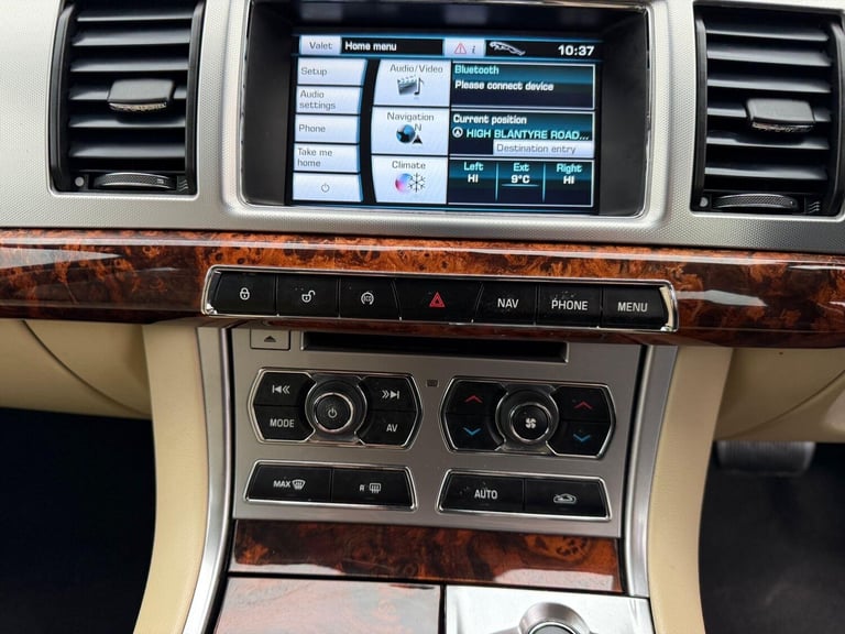 2013 Jaguar XF 2.2d Luxury Auto Euro 5 (s/s) 4dr SALOON Diesel Automatic