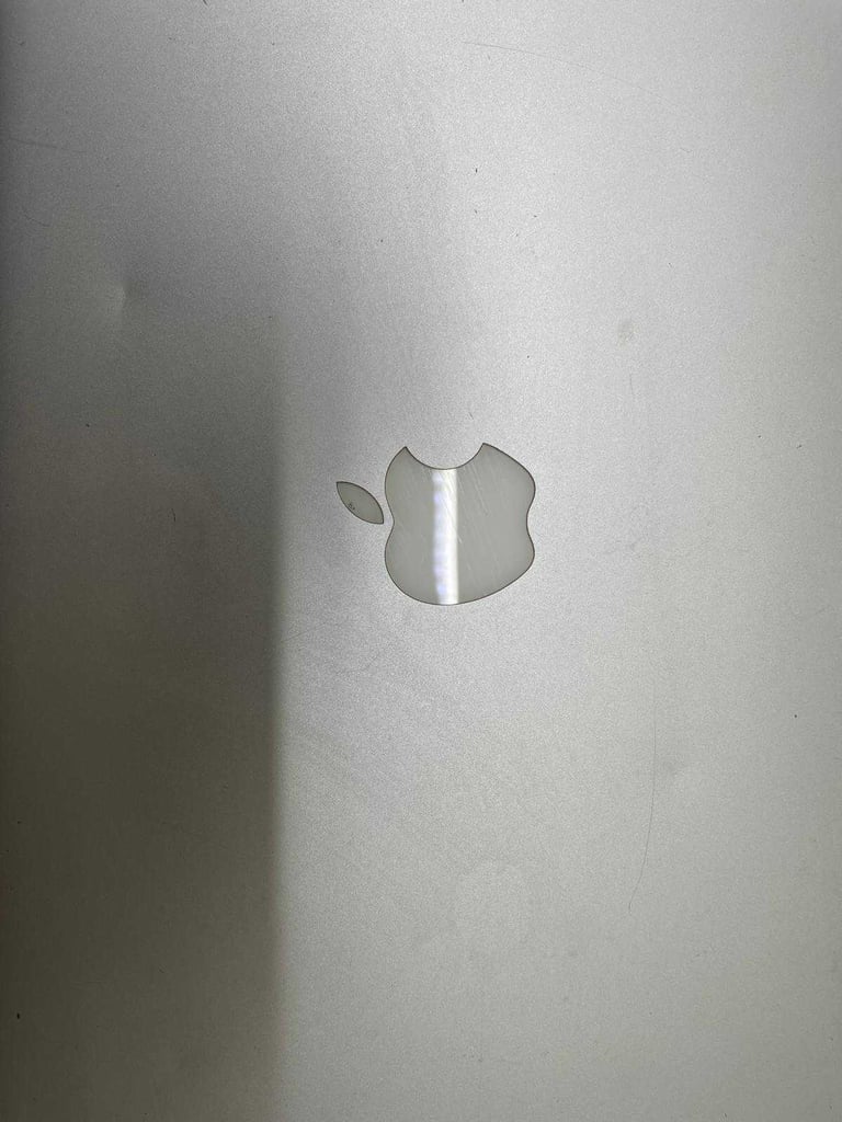 image for GENUINE APPLE MACBOOK PRO 13 INCHES INTEL i5 2.5 GHZ 256GB SSD 8GB RAM REFURBISHED GOOD COND.