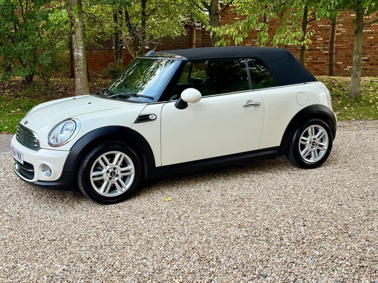 2014 MINI Convertible 1.6 Cooper 2dr CONVERTIBLE PETROL Manual