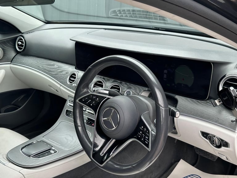 2021 Mercedes-Benz E Class 2.0 E300de 13.5kWh AMG Line Night Edition (Premium Plus) G-Tronic+ Eur...