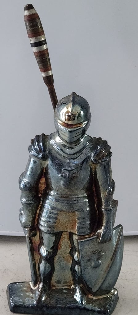 image for knoght poker stand 