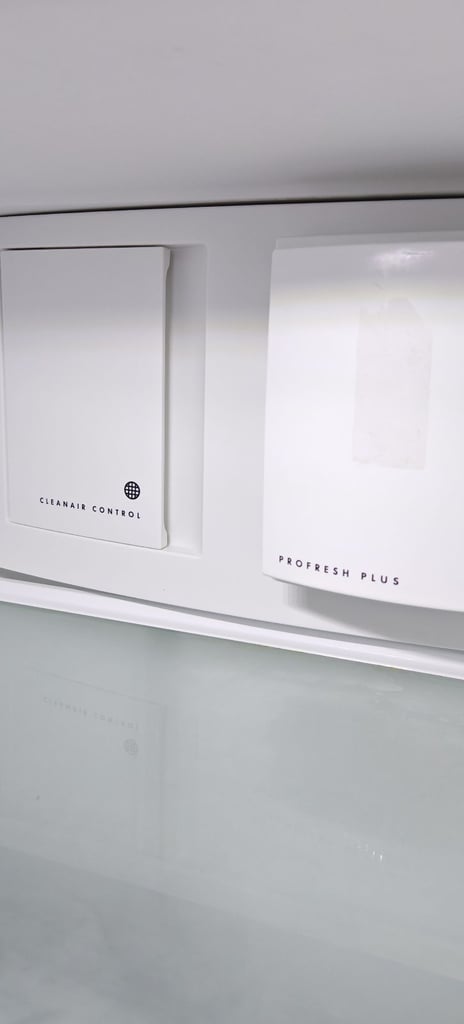 AEG upright fridge frost free